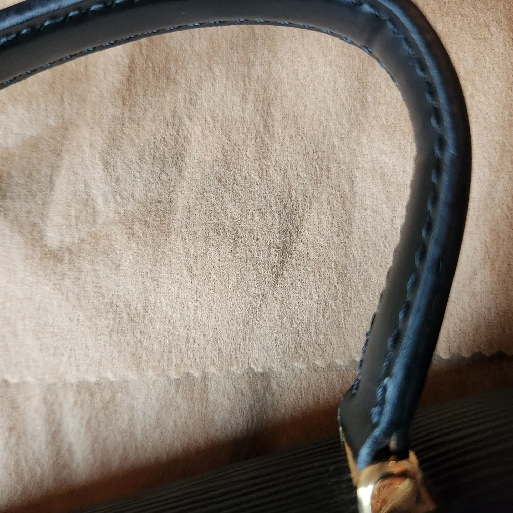 Louis Vuitton Black Epi Leather Malesherbes Bag - Picture 11 of 16